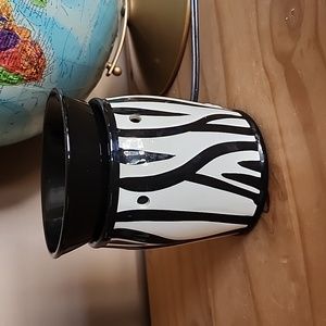Scentsy Zebra print full size wax warmer